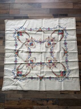 Vintage Embroidered Linen Floral Tablecloth in Cream with Multicolor Flowers
